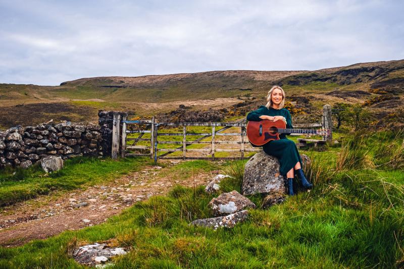 Bilingual County Derry musician to launch debut EP