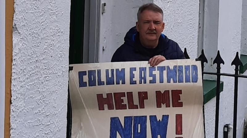 Derry man Frankie McMenamin protesting over Housing Executive treatment