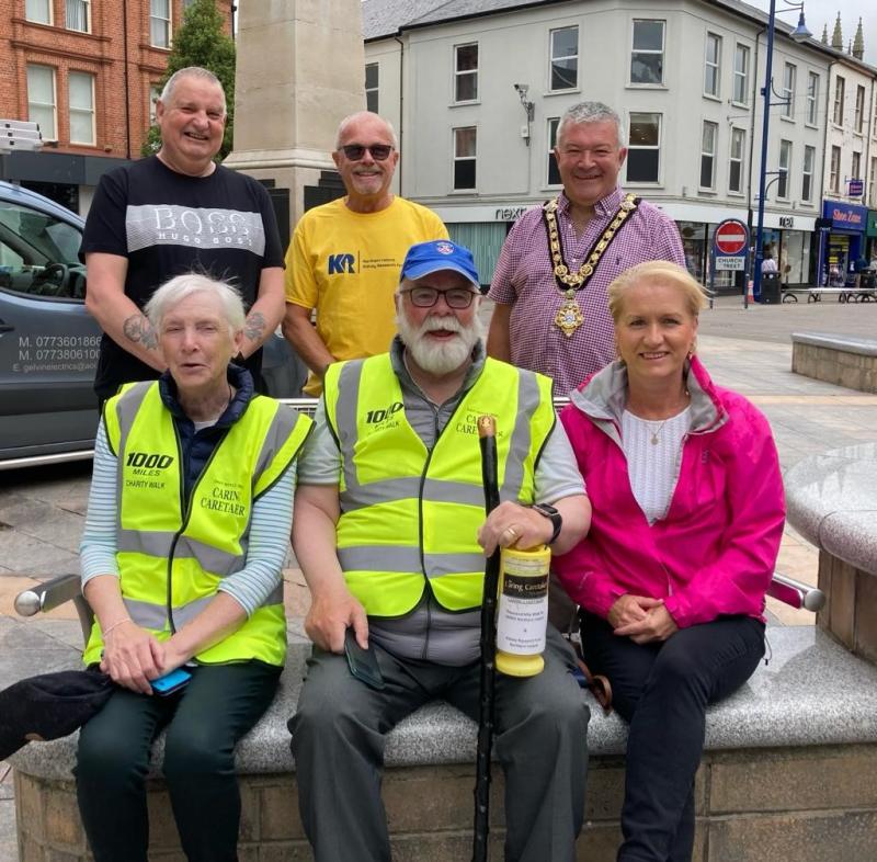 Mayor joins Caring Caretaker on his charity walking challenge