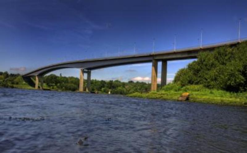 Delays due to broken down lorry on Foyle Bridge
