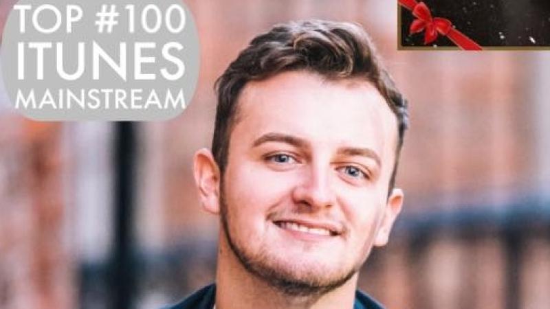 Conor's Christmas album tops World Music charts