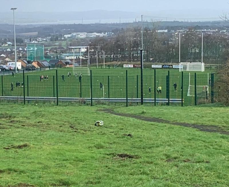 Police remain at scene of Derry security alert