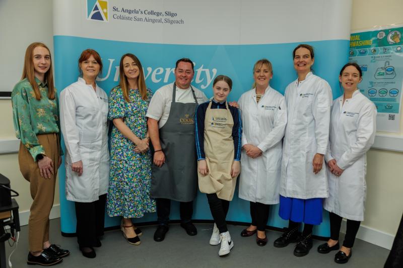  Caoirse Harkin from St. Mary's College, Derry with teacher Deirdre Jamison and the Healthy Home Chef Judging Panel  