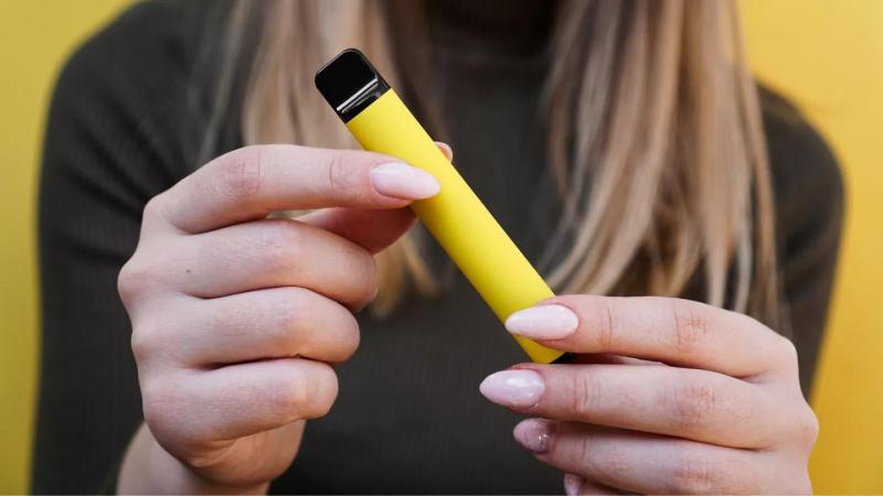 Derry councillors back motion seeking to ban single use vape products