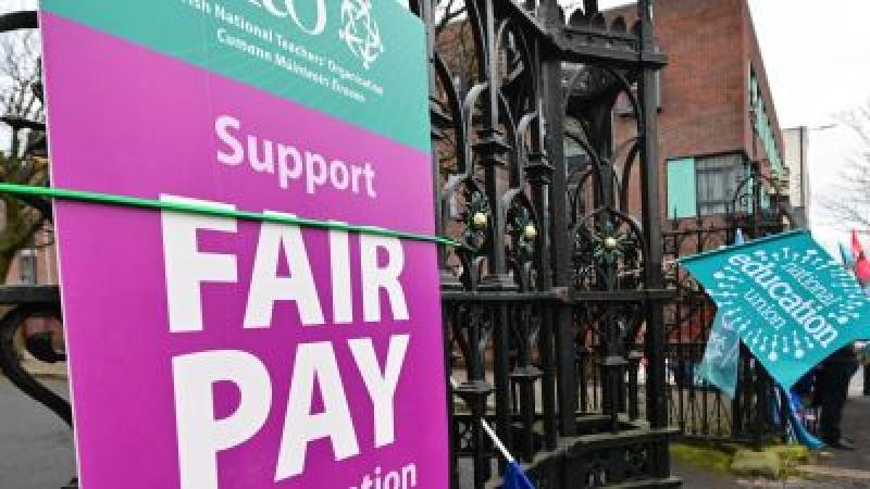 Hundreds of thousands of public sector workers and trade unions joining the general strike this Thursday.