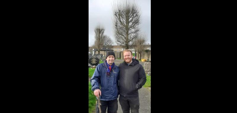 Míċeál-Piaras Ó Ceallaiġ with the stalwart Derry headstone historian Seamus Breslin.