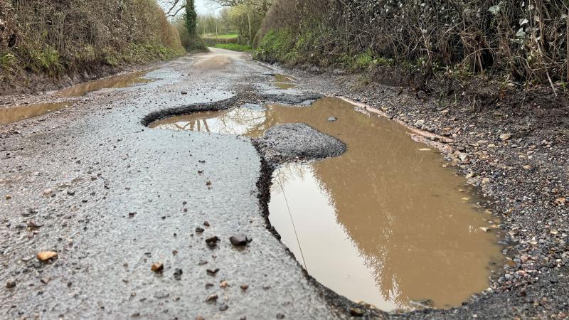 Poor weather leads to pothole spike on Devon&rsquo;s roads