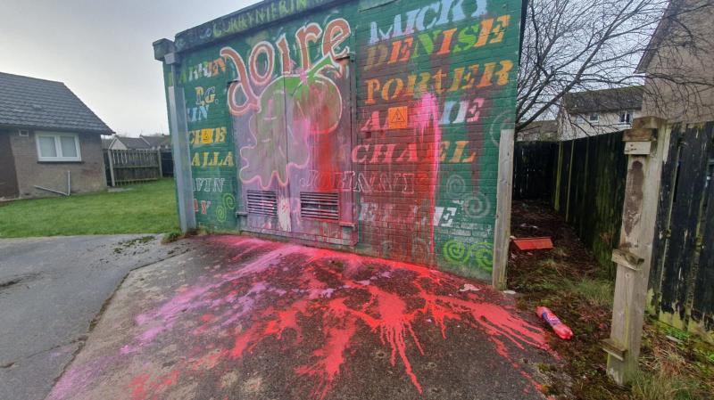 Red paint attack on Currynierin mural condemned
