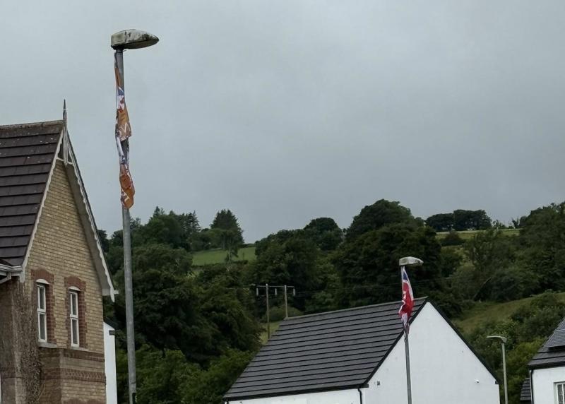 Calls for removal of flags in mixed area of Derry