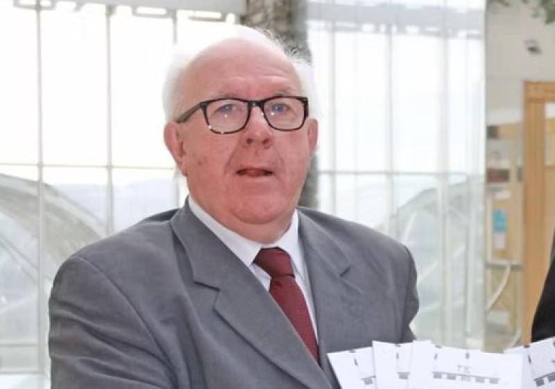 Death of legendary Creggan photographer and writer Hugh Gallagher
