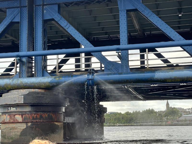 Partial lane closures to facilitate maintenance works on Derry's Craigavon Bridge 