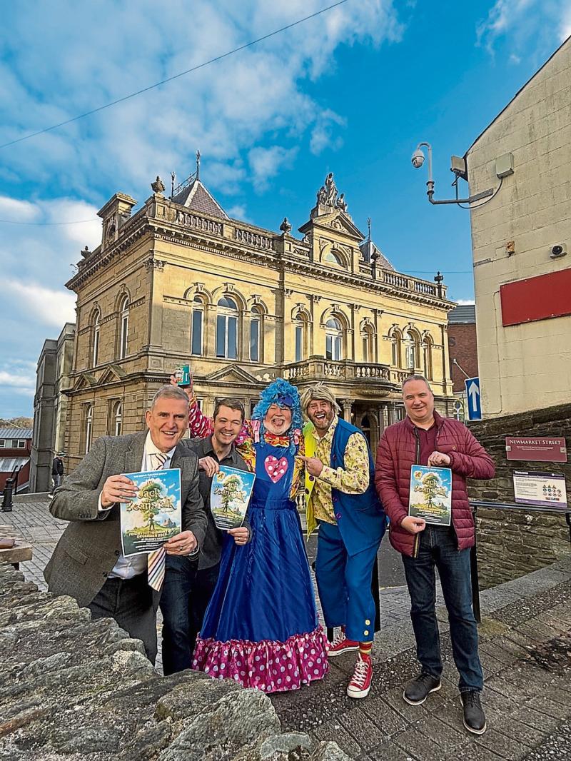 St Columb’s Hall to host Giant Christmas Pantomime as Grove Theatre celebrates 45 years