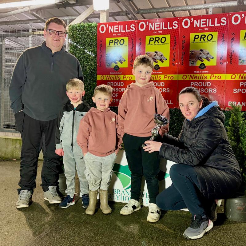 Derry Greyhounds: Laoises Pet lands the Meenagh Marathon Final