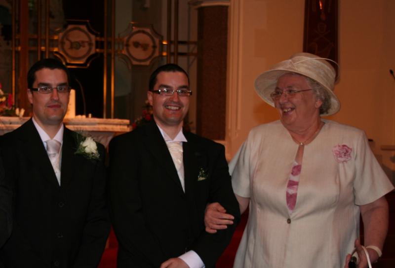 County Derry family take part in Alzheimer's Society Memory Walk in memory of beloved mum