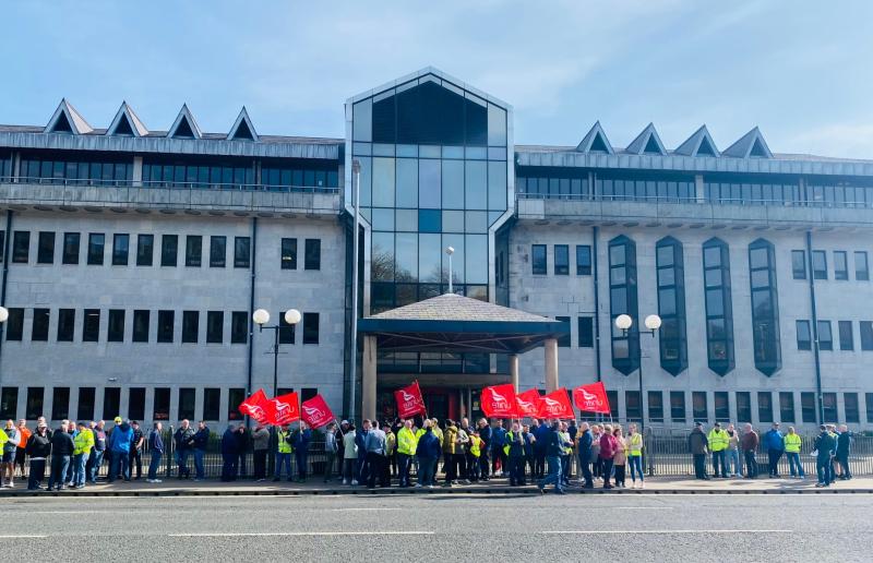 Council workers union in pay negotiations with threat of month long strike