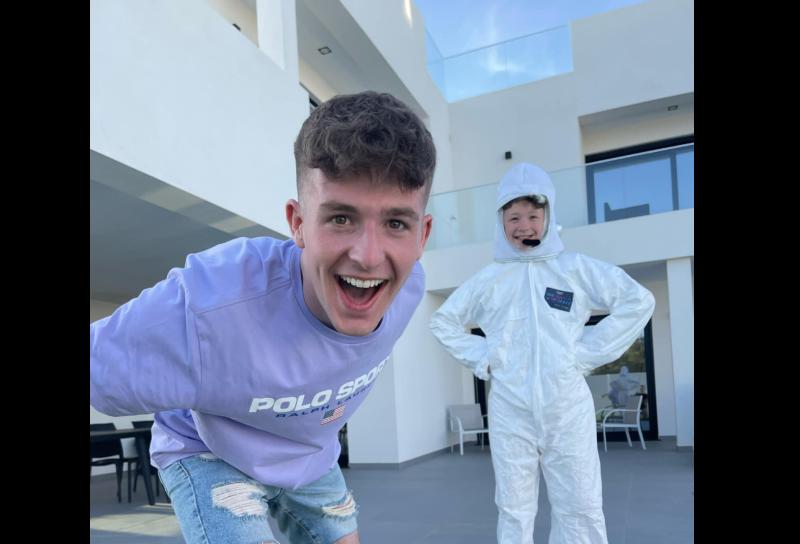 Adam B looking for volunteers to help him break a Guinness World Record this Saturday 