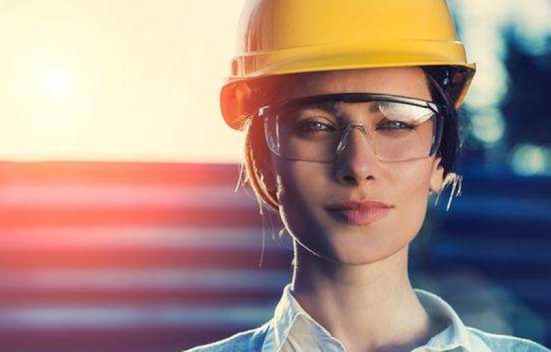 Department for Economy announces £15000 engineering bursaries for women and girls 