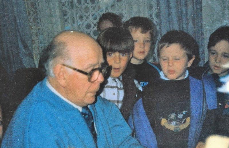 Ulster History Circle Unveil Blue Plaque to Commemorate Much-Loved Derry Musician James MacCafferty