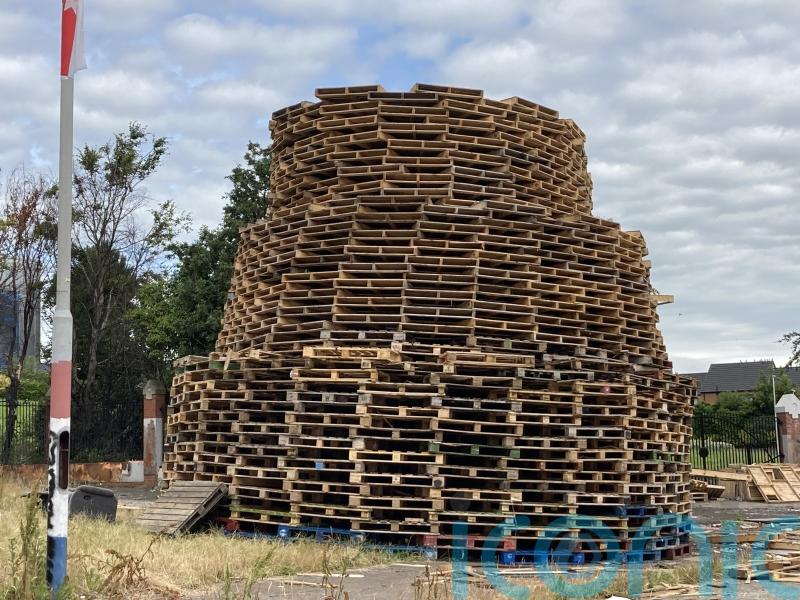 Minister in appeal for calm ahead of ‘Eleventh Night’ bonfires