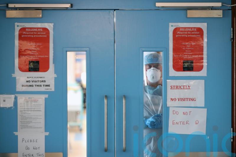 Frontline workers honoured with Freedom of Belfast for role during pandemic