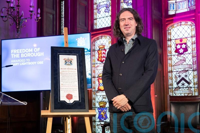 Snow Patrol frontman gets freedom honour ahead of concert