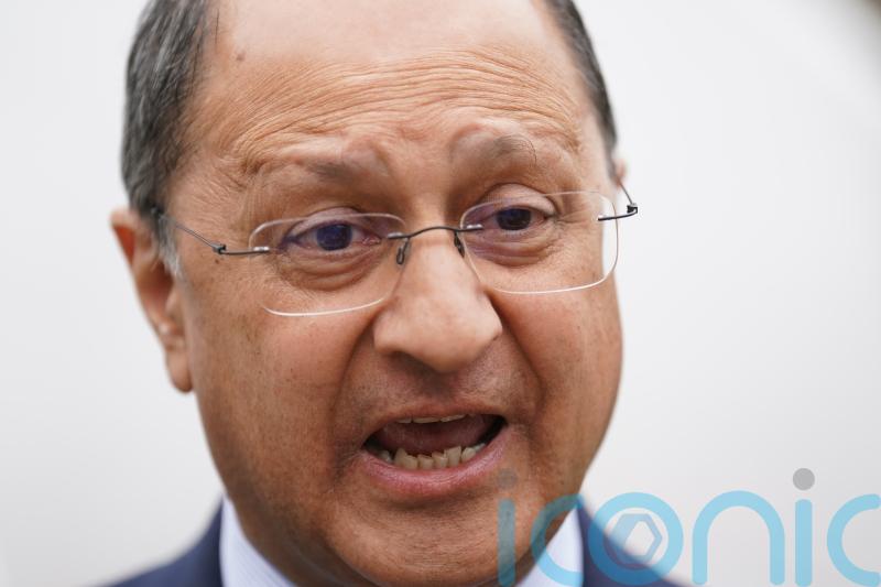 Vara warns he will call election if Stormont is not restored