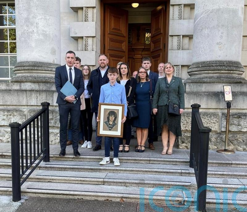 Family of man shot dead by loyalists settle civil case against the state
