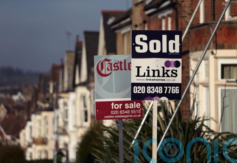 Average UK house price falls back from previous record high in September