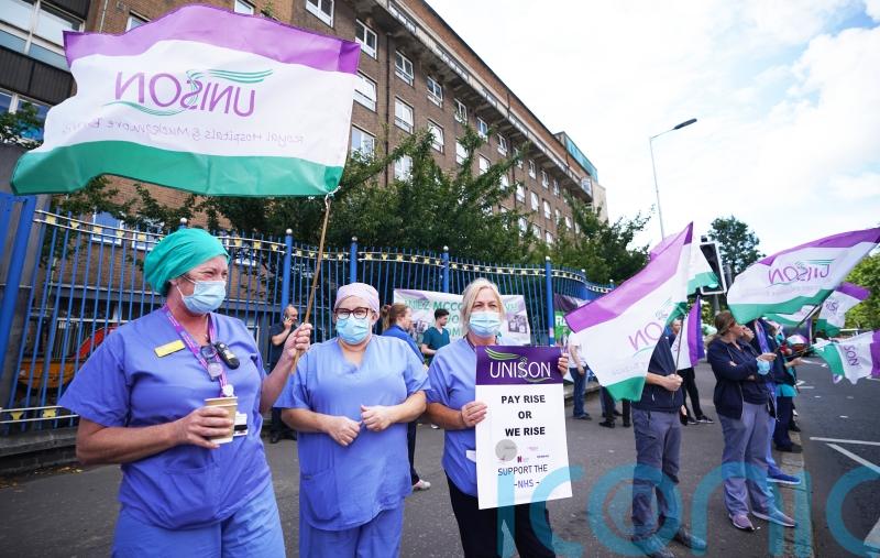 Unison health workers to be balloted on industrial action
