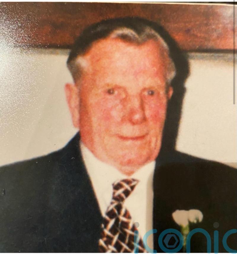 Police sorry for flawed investigation into pensioner stabbed while buying paper