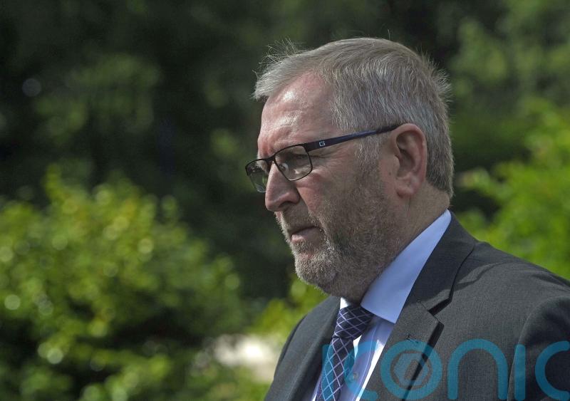 Beattie apologises for saying DUP MLAs were whining ‘like a girl’