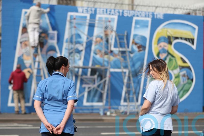 Health workers in Northern Ireland to receive delayed pay award