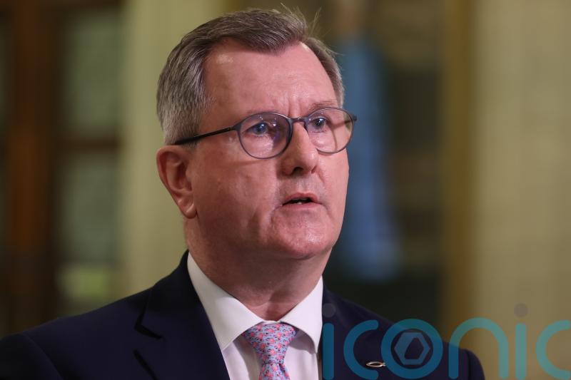 Donaldson urges greater unionist cooperation as he restates protocol opposition