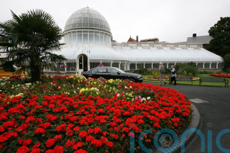Teenager in stable condition after Botanic Gardens stabbing