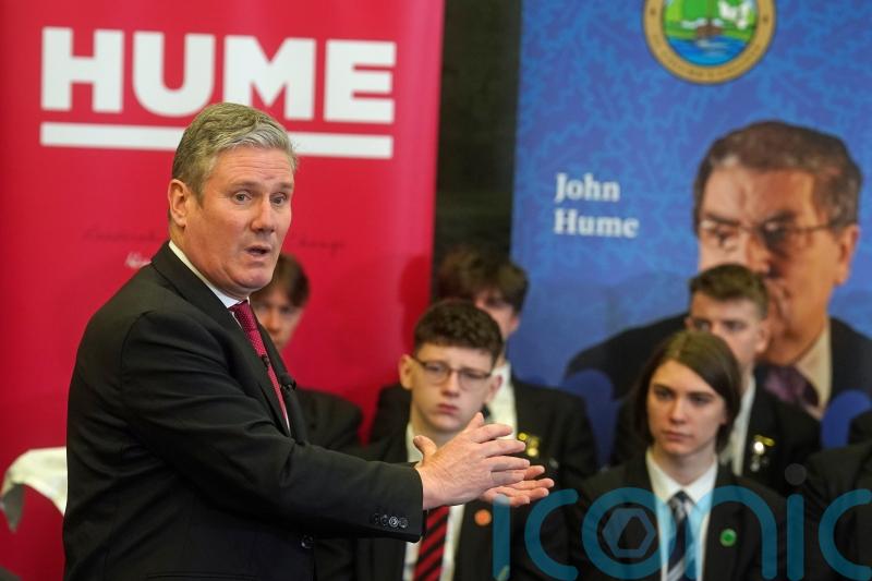 Windsor Framework gives enough to end Stormont stalemate, says Starmer