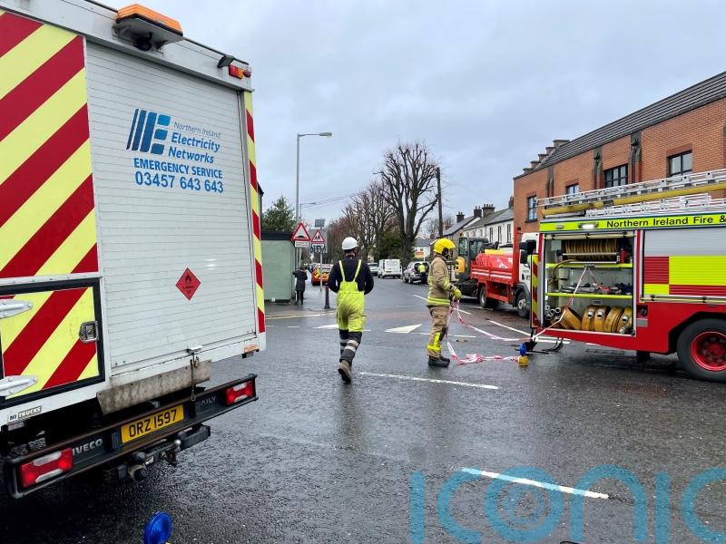Major road closed as possible gas leak investigated