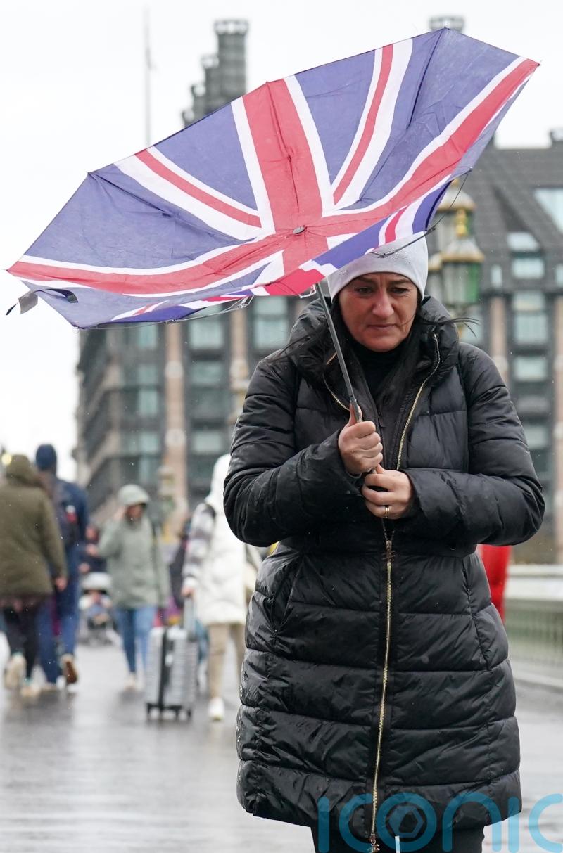Heavy rain and strong winds to replace Easter sunshine