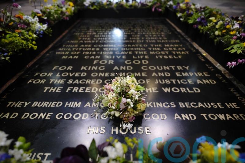 Queen’s coronation bouquet laid in Westminster Abbey