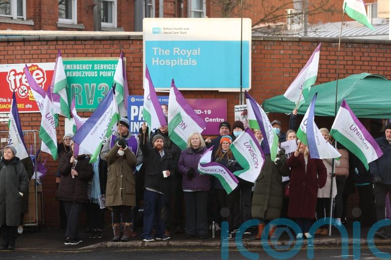 Health chiefs call for political intervention over staff pay awards
