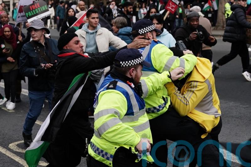 Protesters who vandalise the Cenotaph should be put into jail, says Braverman