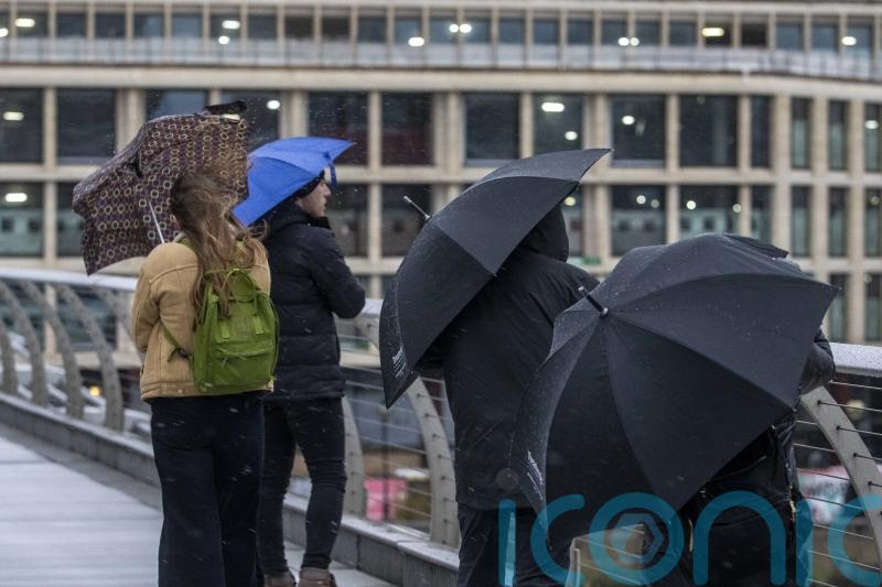 Gusty winds and snow to hit parts of UK on final weekend of 2023