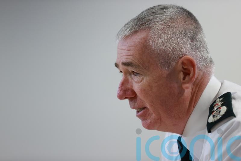 PSNI chief prepared to mount court challenge to secure pay rise for officers