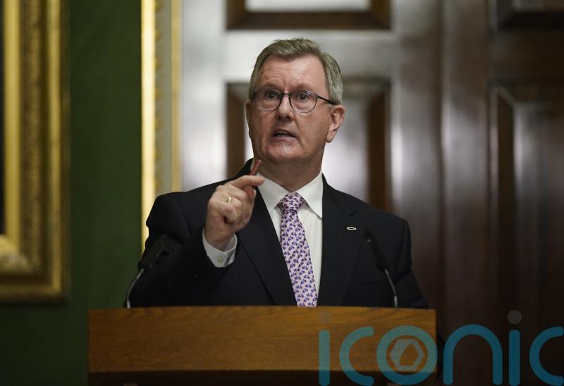 Donaldson ‘will hold Government’s feet to the fire’ over Stormont deal
