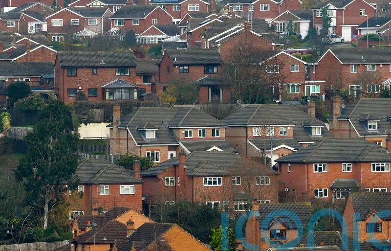 Rate of asylum seekers granted refugee status ‘putting strain on social housing’