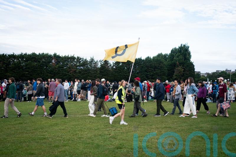 Murray fans queue for days to see what could be tennis star’s last Wimbledon