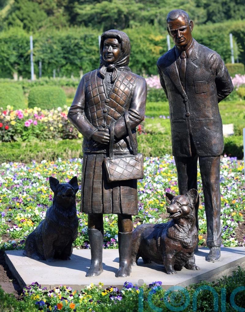Council defends statue commemorating late Queen after mixed reviews