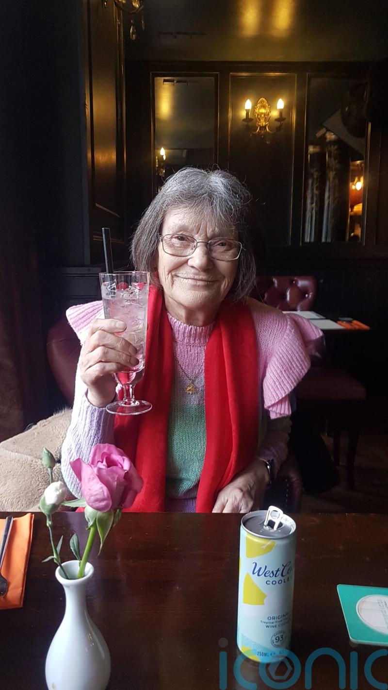 Tributes paid to veteran campaigner bereaved by Shankill bomb