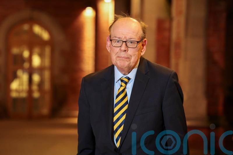 Veteran journalist Ken Reid dies aged 69, family says