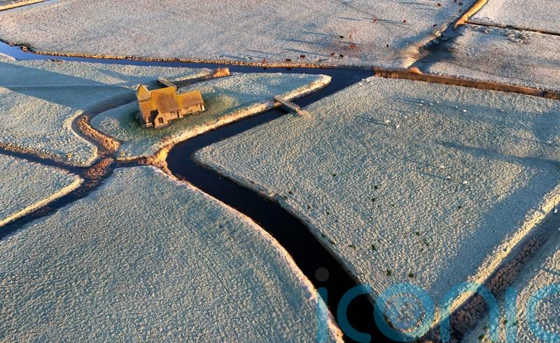Temperatures plummet to minus 5C overnight as cold snap continues to grip UK