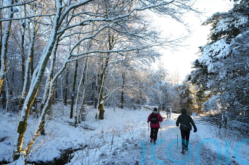 UK braced for heavy snow and freezing rain amid amber weather warnings
